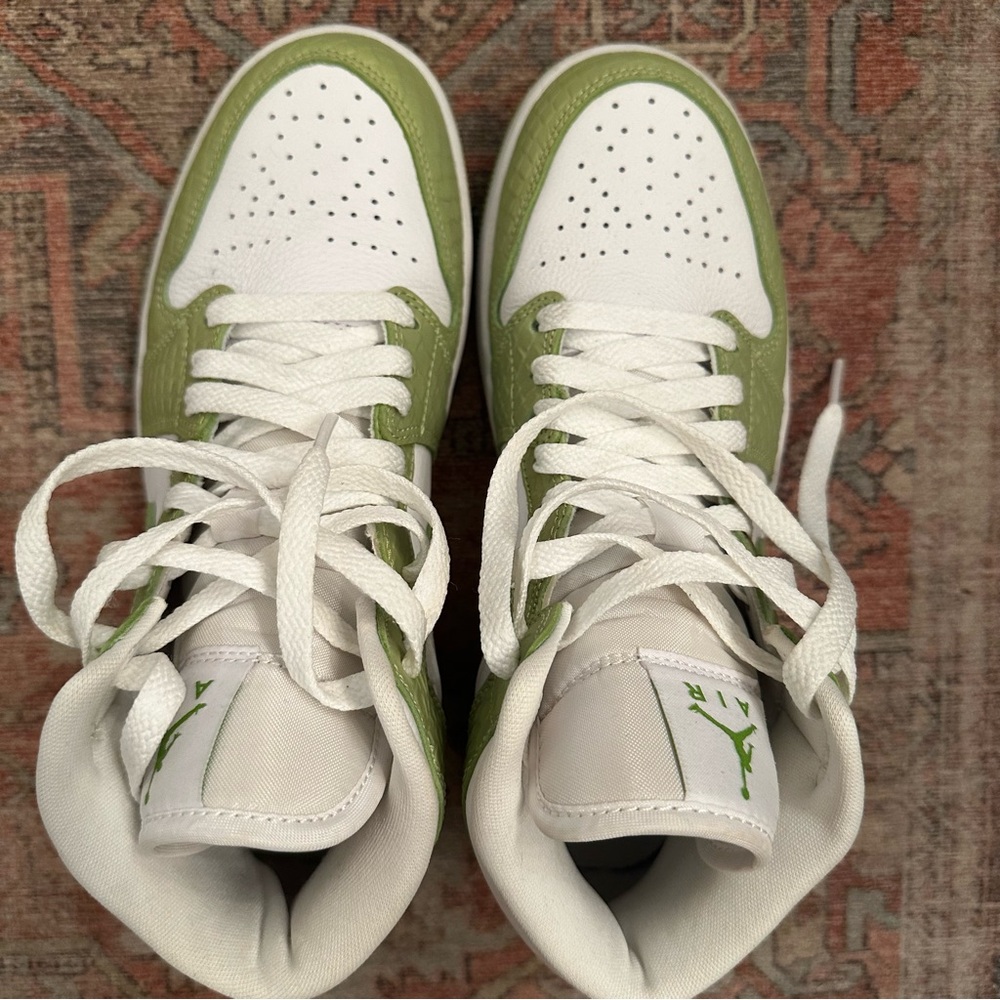 Lime Green Jordans - Picture 3 of 8